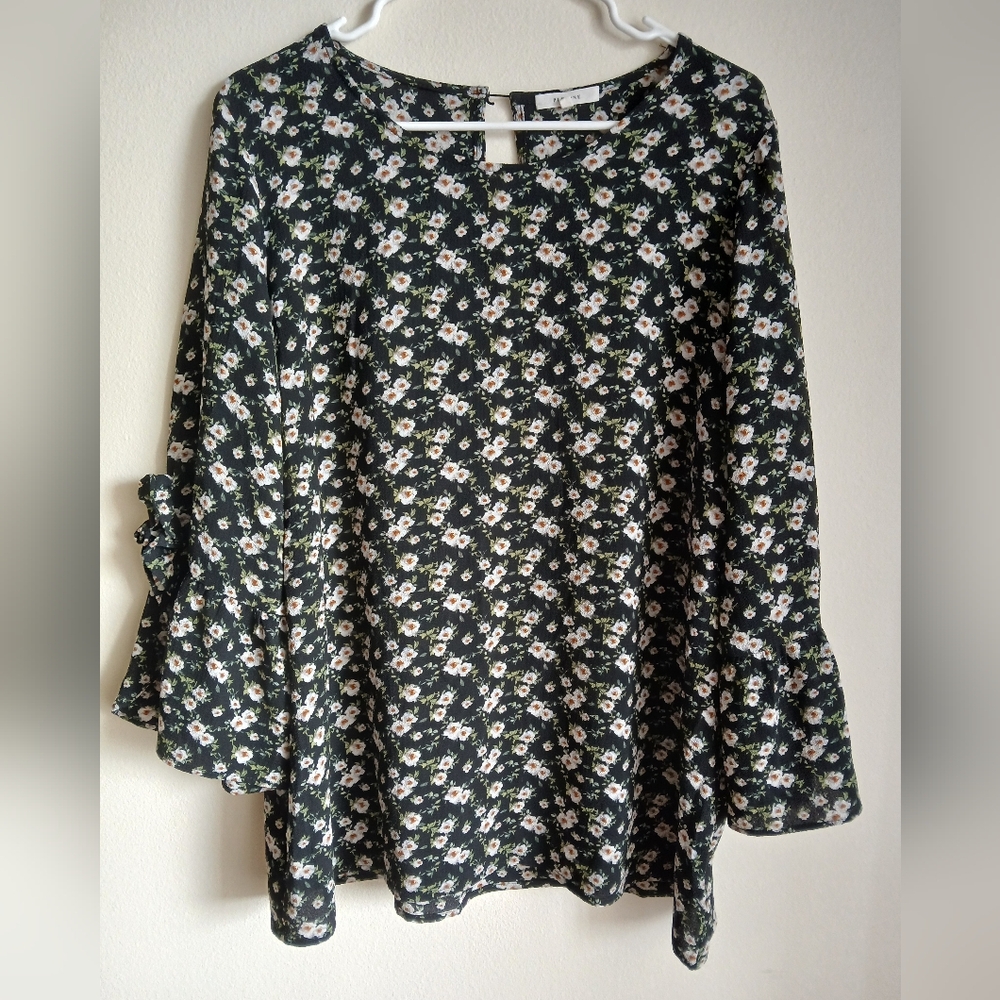 Pleione for Anthropologie Black Floral Long ruffle sleeves blouse
